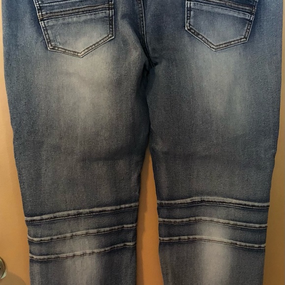 Big and Tall Jeans - Picture 4 of 6